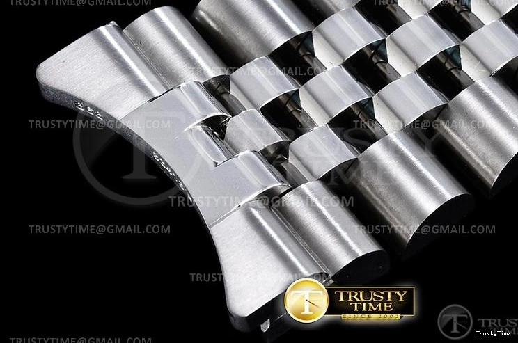 0306 Effortless R2DJ0252J – DJ2 41mm Jub 641